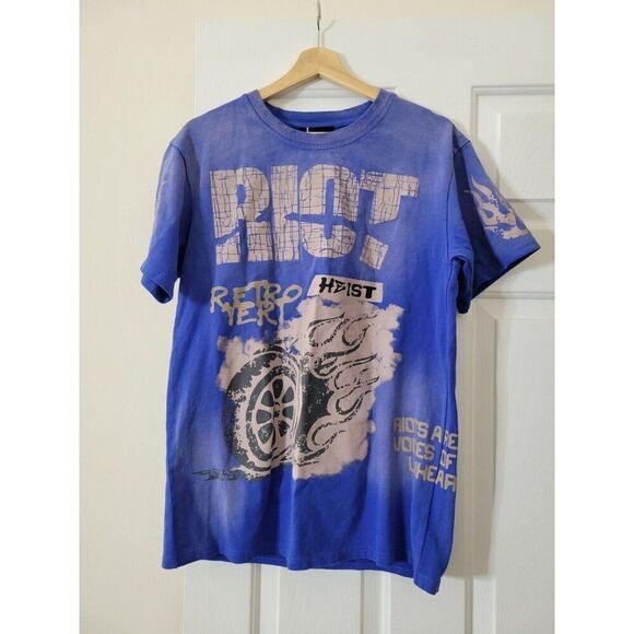 Retrovert BLUE T Shirt M NWT Rare - Picture 1 of 6